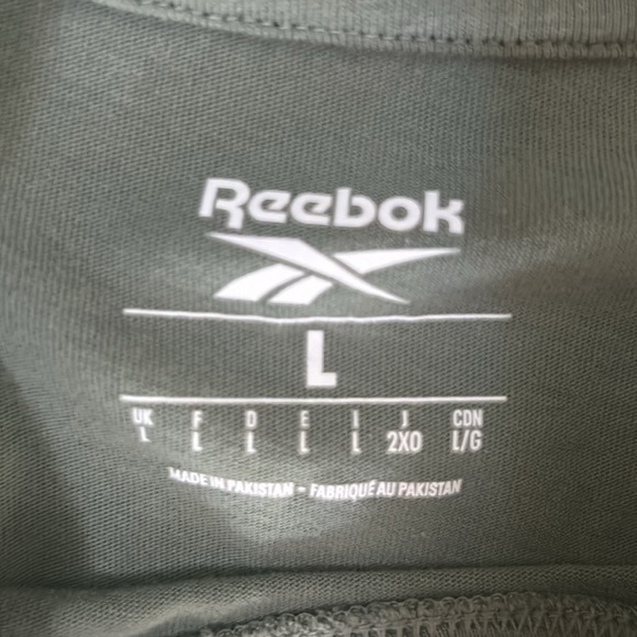 Green Reebok shirt - Picture 2 of 2